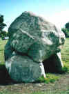 Cromlech1.jpg (15084 bytes)