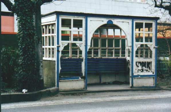 Vandalised shelter. (29695 bytes)