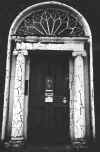 leesondoor.jpg (29772 bytes)